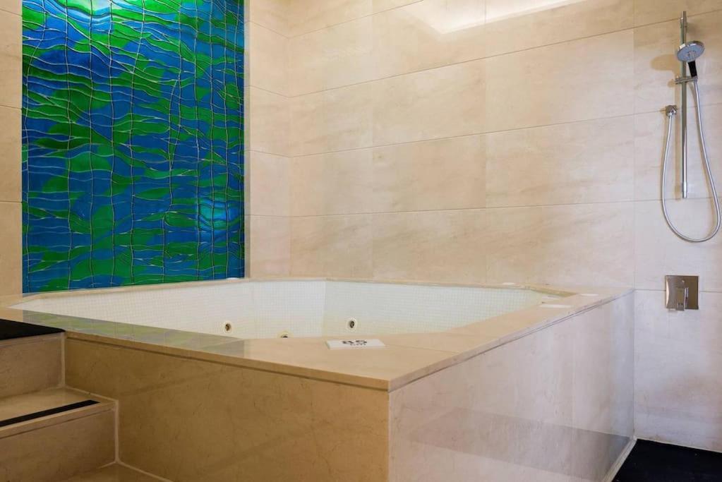 Versace Tower Luxury Suites - Downtown Bejrut Zewnętrze zdjęcie