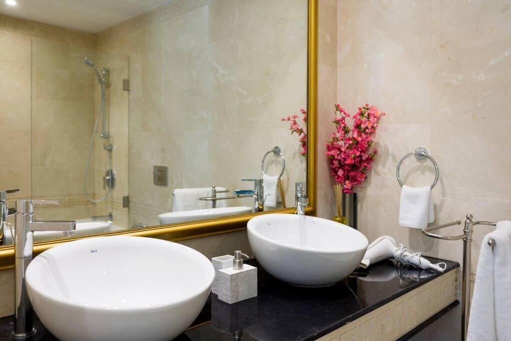 Versace Tower Luxury Suites - Downtown Bejrut Zewnętrze zdjęcie
